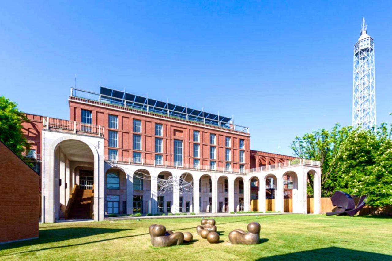 Design Ampio E Luminoso Hotel Milánó Kültér fotó